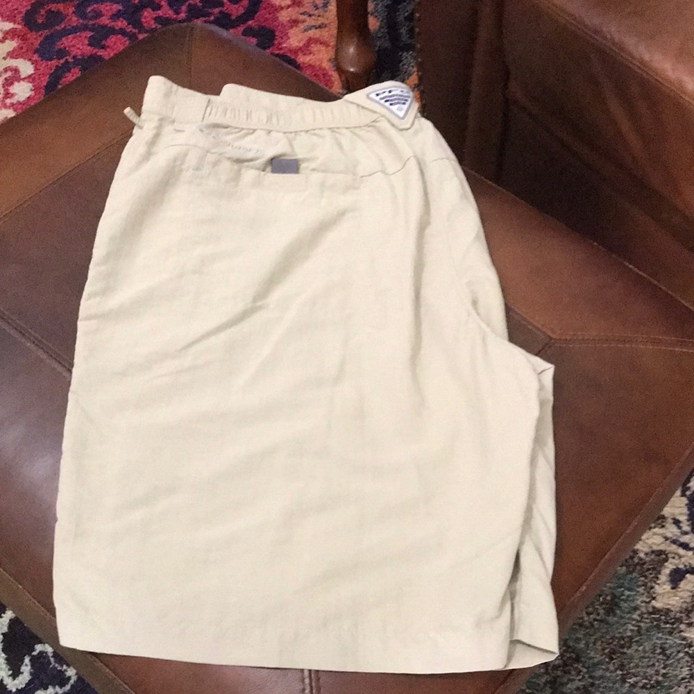 Columbia Beige Casual Shorts PFG OmniShade